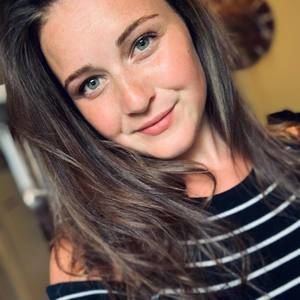 Meet your Posher, Ayla